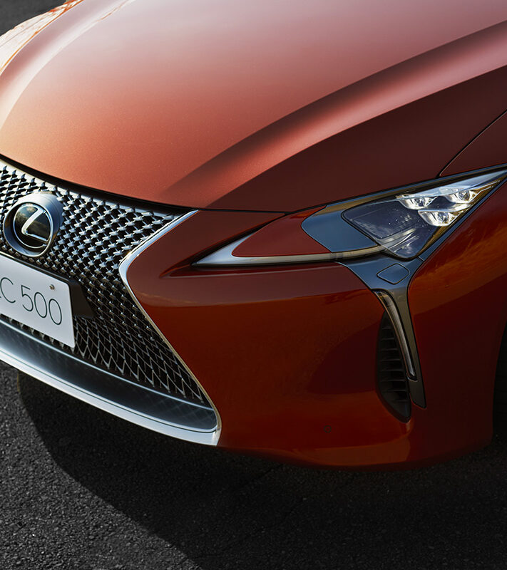 Phare avant Lexus LC