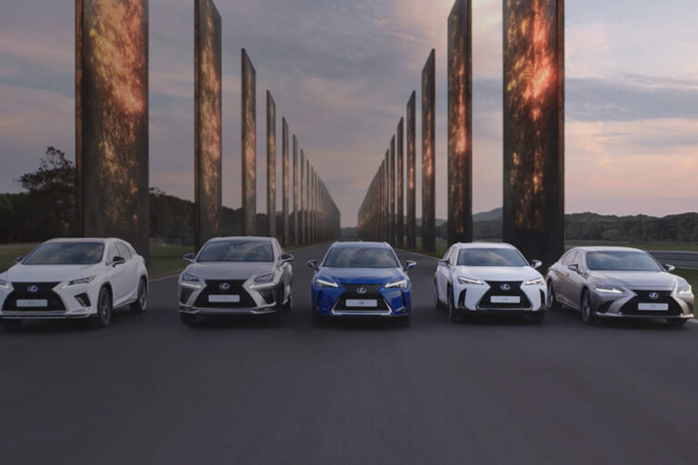 Voitures hybrides ou électriques Lexus