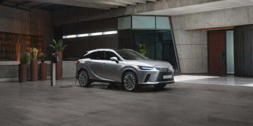 voiture électrique Lexus