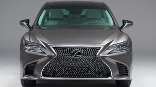 Avant voiture hybride Lexus LS