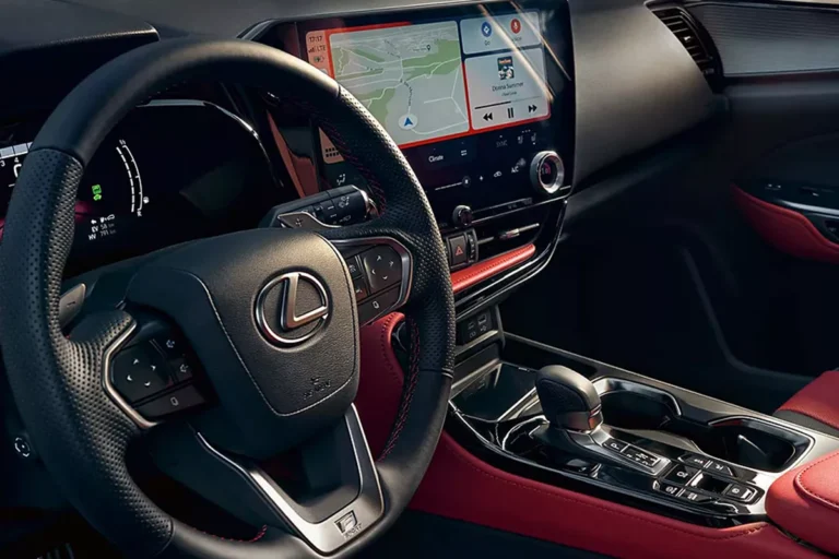 intérieur lexus rouge électrique